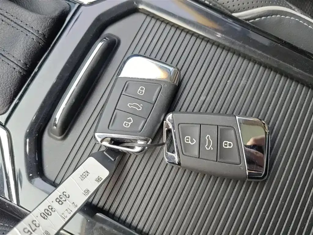Volkswagen Passat 2022 из CN, фото 4