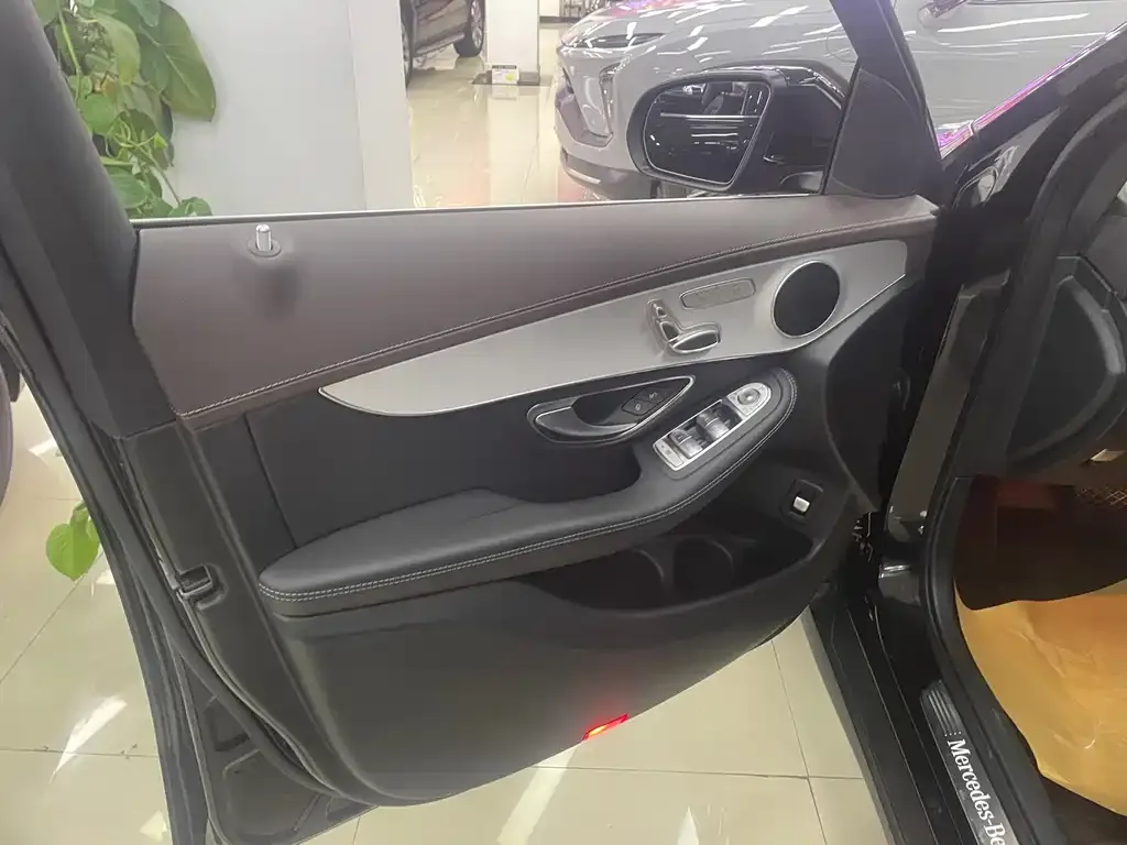 Mercedes-Benz GLC 2022 из CN, фото 3