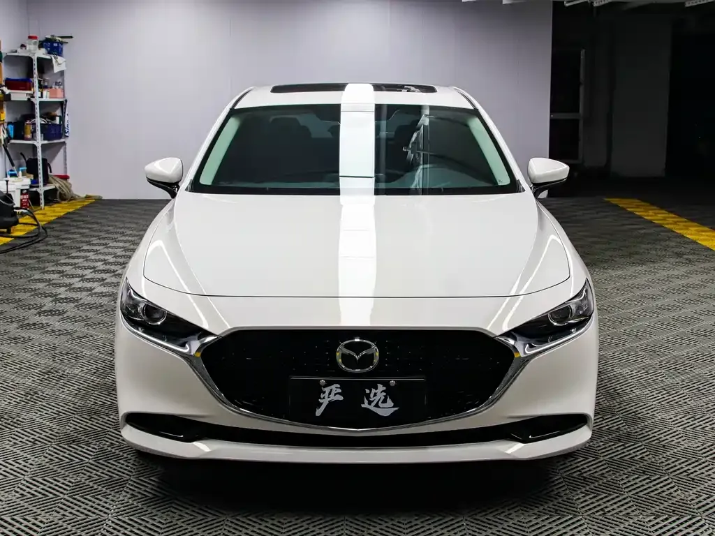 Mazda 3 Axela — фото 2