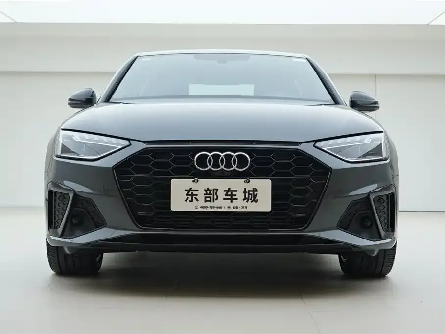 Audi A4L 2023 из CN, фото 2