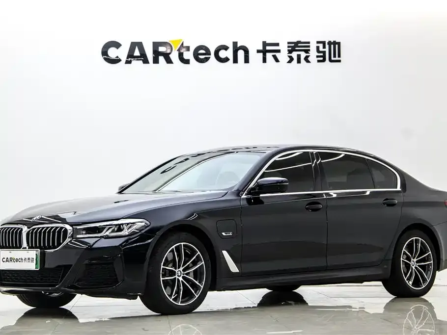 BMW 5 Series New Energy — фото 1