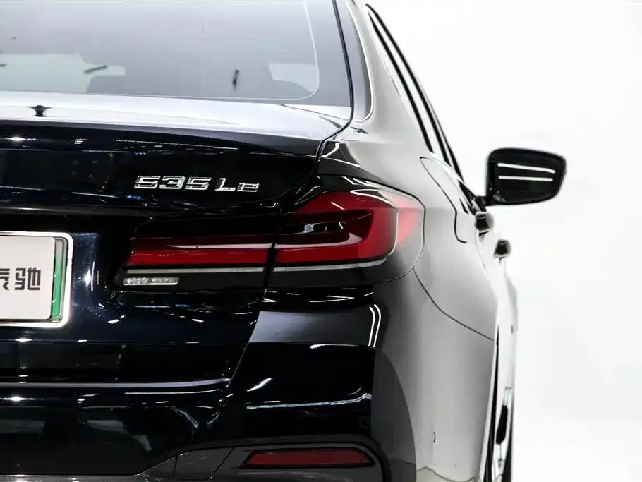 BMW 5 Series New Energy — фото 5