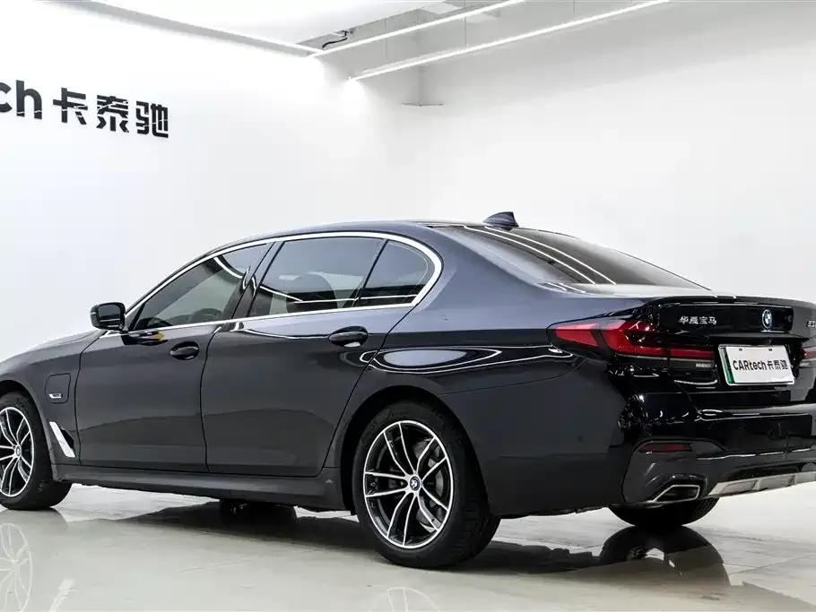 BMW 5 Series New Energy — фото 8