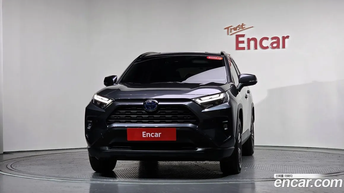 Toyota RAV4 — фото 2