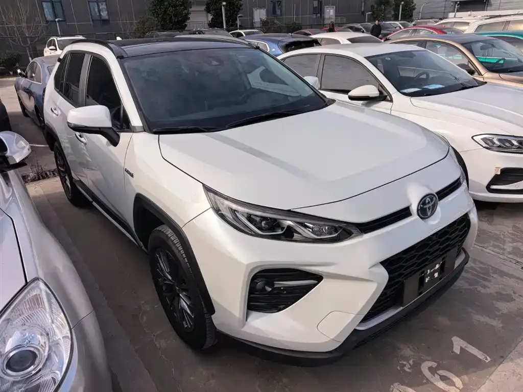 Toyota Wildlander 2023 из CN, фото 6