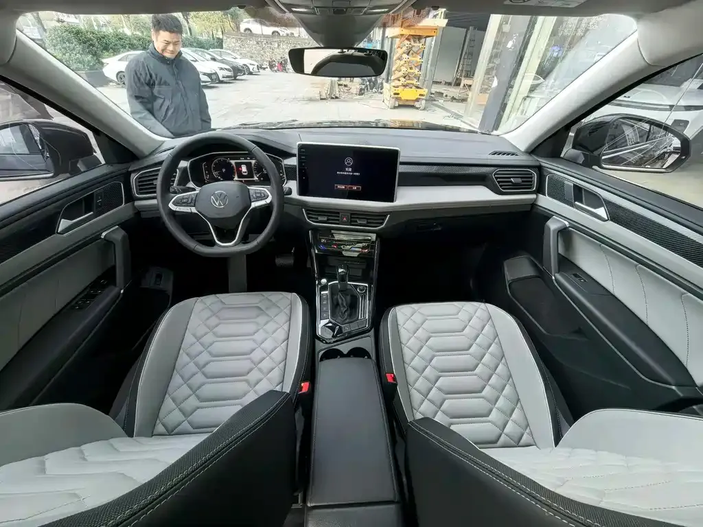 Volkswagen Tayron 2024 из CN, фото 4
