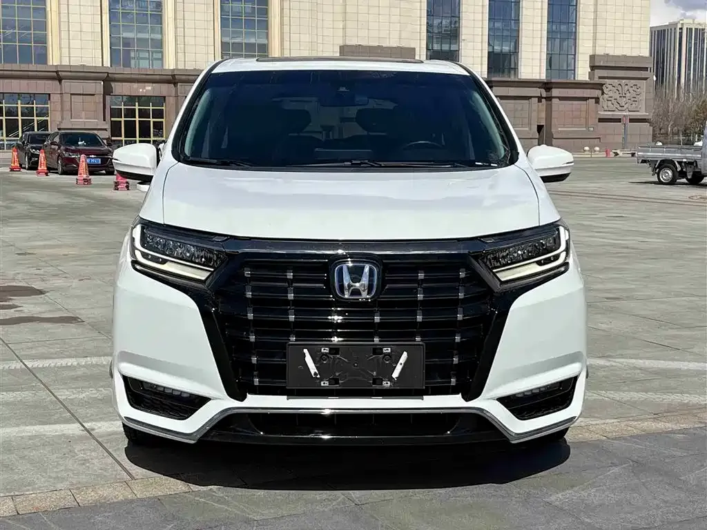 Honda Elysion 2023 из CN, фото 6