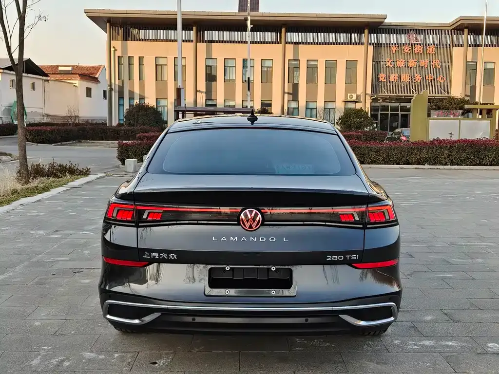 Volkswagen Lamando 2023 из CN, фото 8