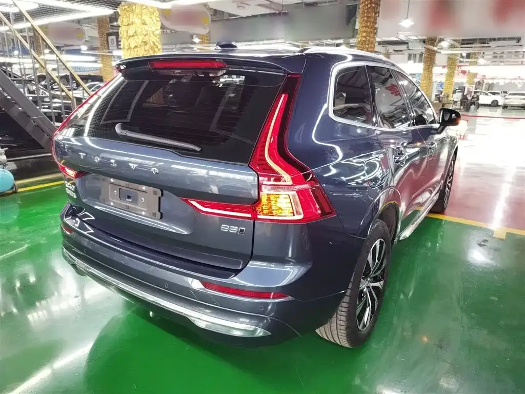 Volvo XC60 2023 из CN, фото 9