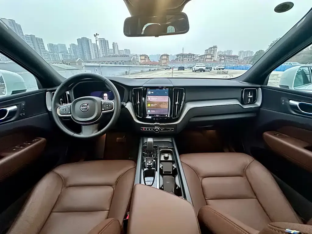 Volvo XC60 2025 из CN, фото 5