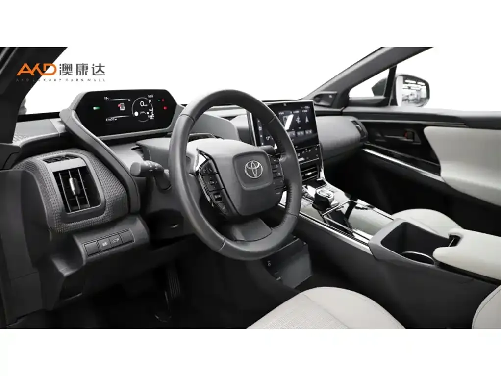 Toyota bZ4X 2022 из CN, фото 4