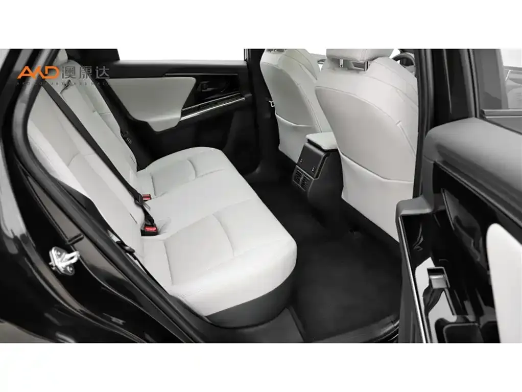 Toyota bZ4X 2022 из CN, фото 8