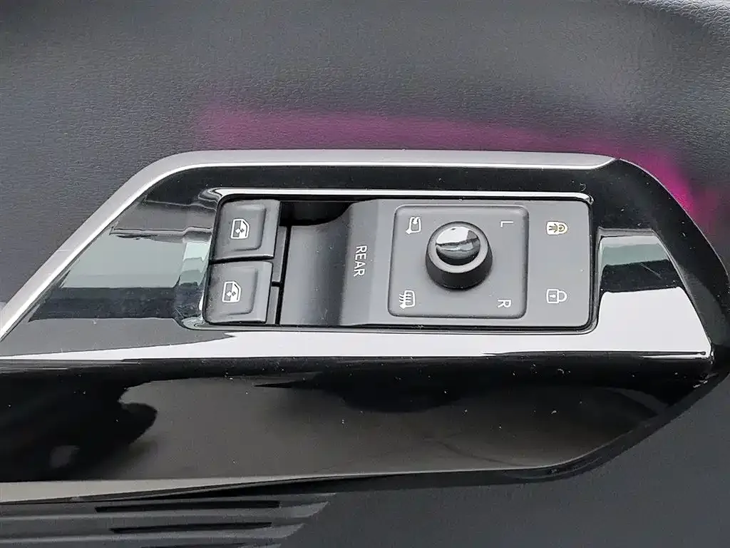 Volkswagen ID.6 Crozz 2022 из CN, фото 7