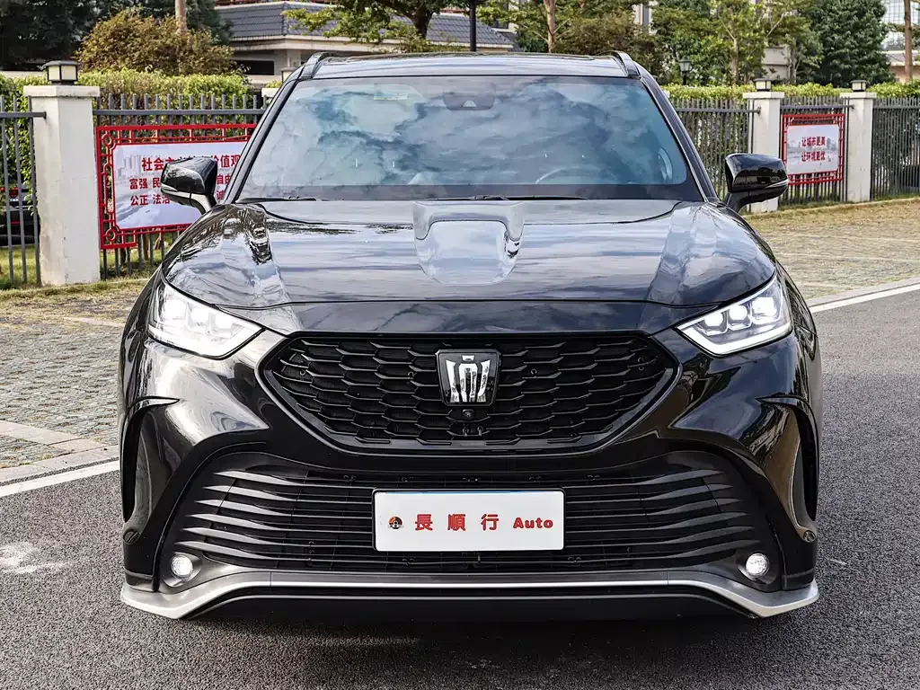 Toyota Crown Kluger 2024 из CN, фото 3