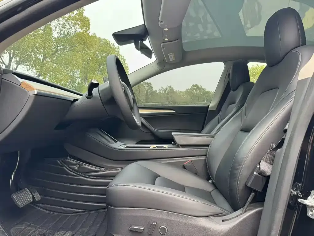 Tesla Model Y 2022 из CN, фото 3