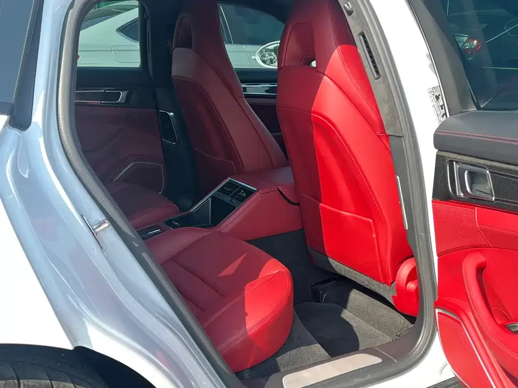Porsche Panamera 2023 из CN, фото 3