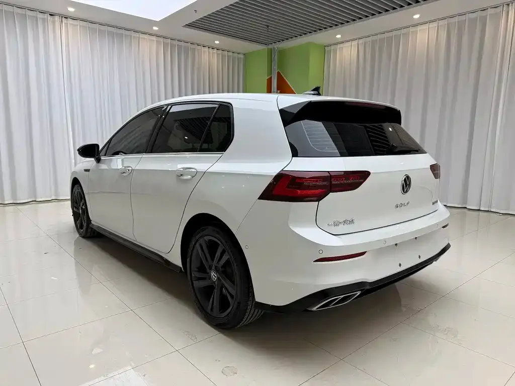 Volkswagen Golf 2021 из CN, фото 4