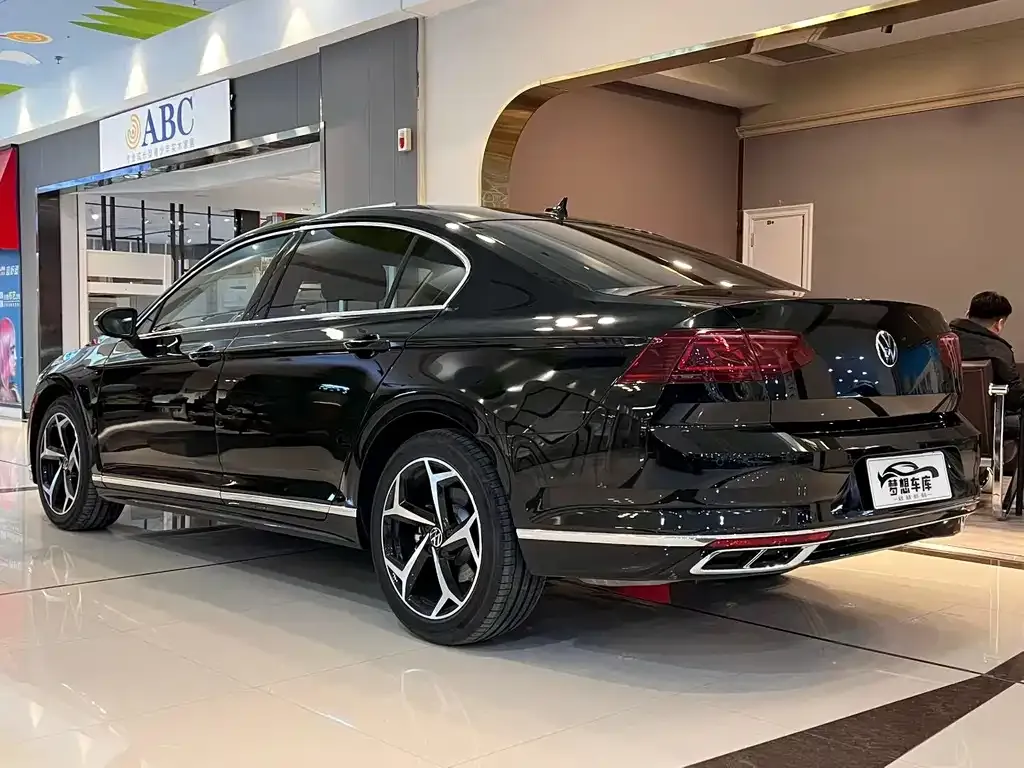Volkswagen Magotan 2025 из CN, фото 7