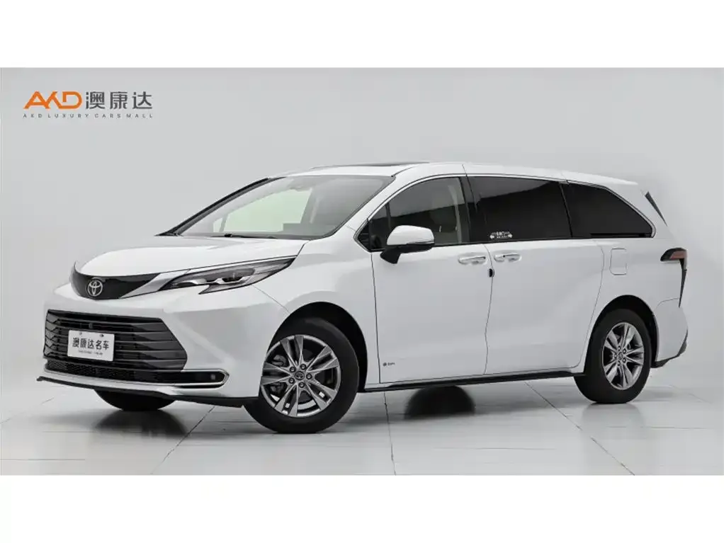 Toyota Sienna 2024 из CN, фото 1