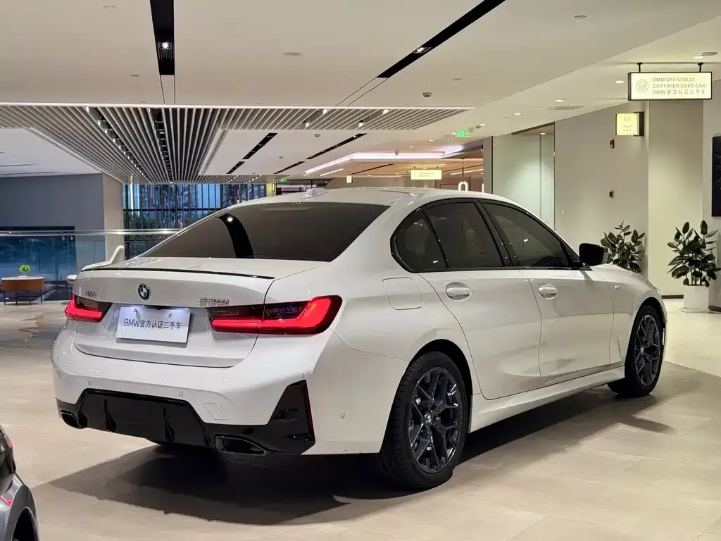 BMW 3 Series 2024 из CN, фото 6