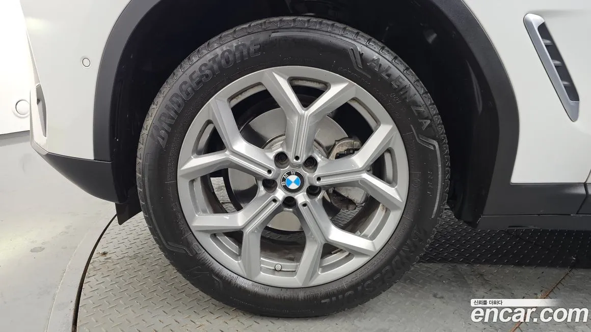 BMW X4 2023 из KR, фото 6