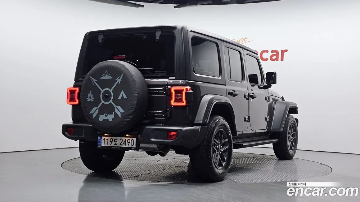 Jeep Wrangler 2024 из KR, фото 2