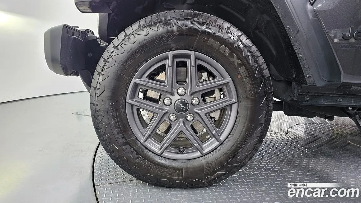 Jeep Wrangler 2024 из KR, фото 5