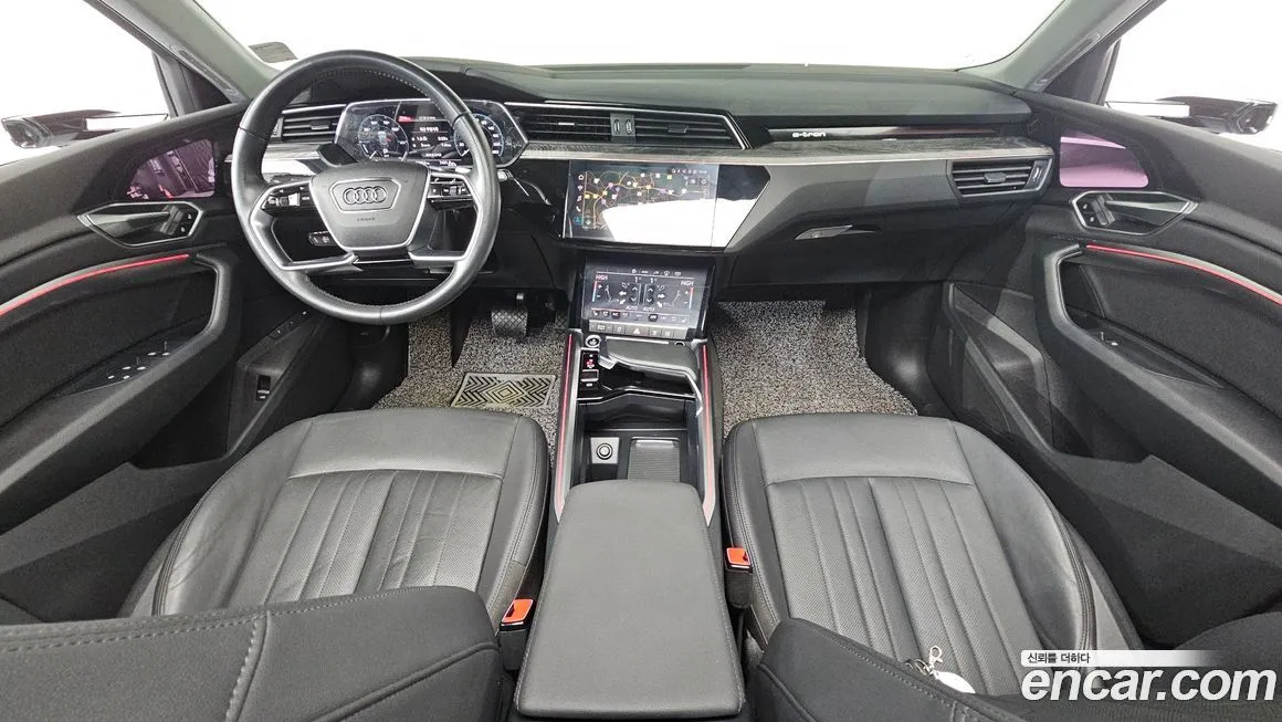 Audi e-tron 2021 из KR, фото 7