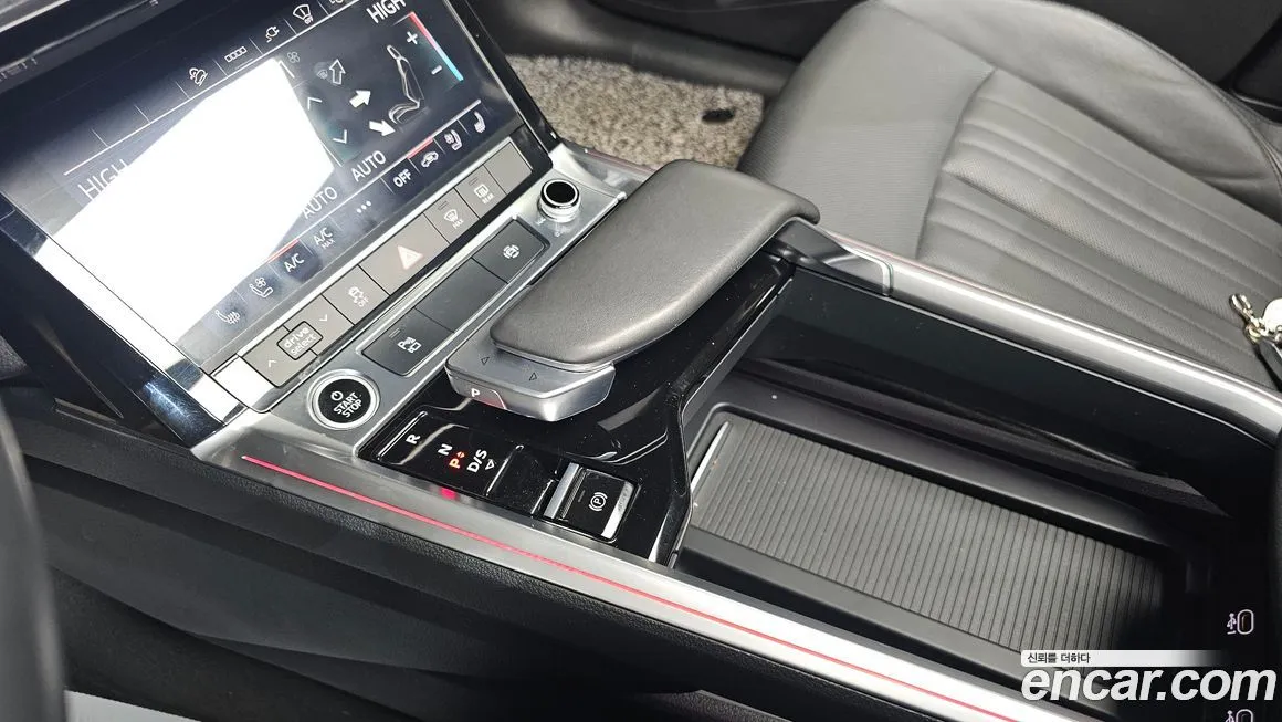 Audi e-tron 2021 из KR, фото 9