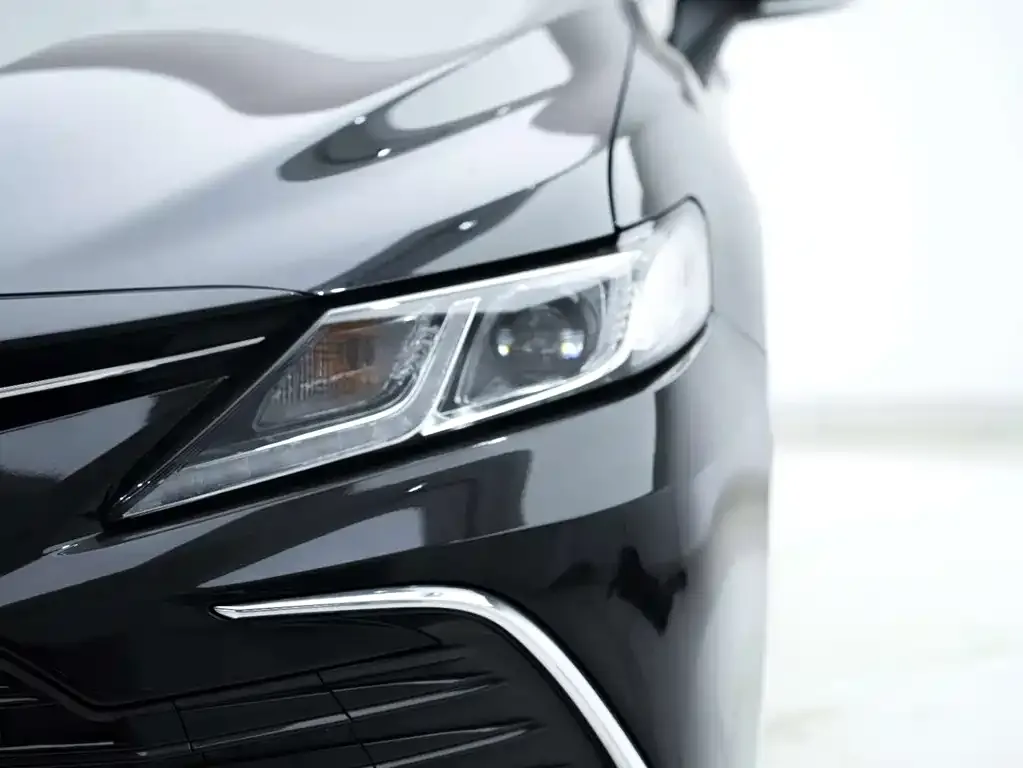 Toyota Camry 2023 из CN, фото 2