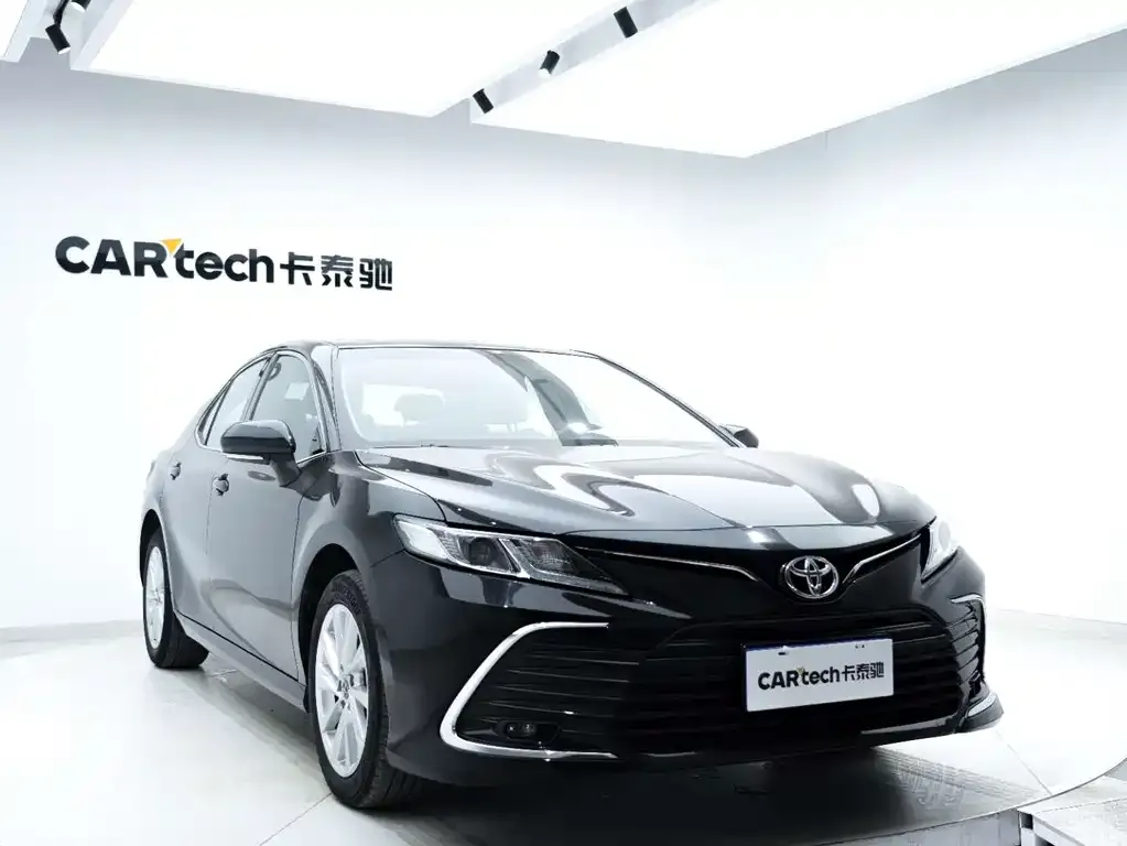 Toyota Camry 2023 из CN, фото 3
