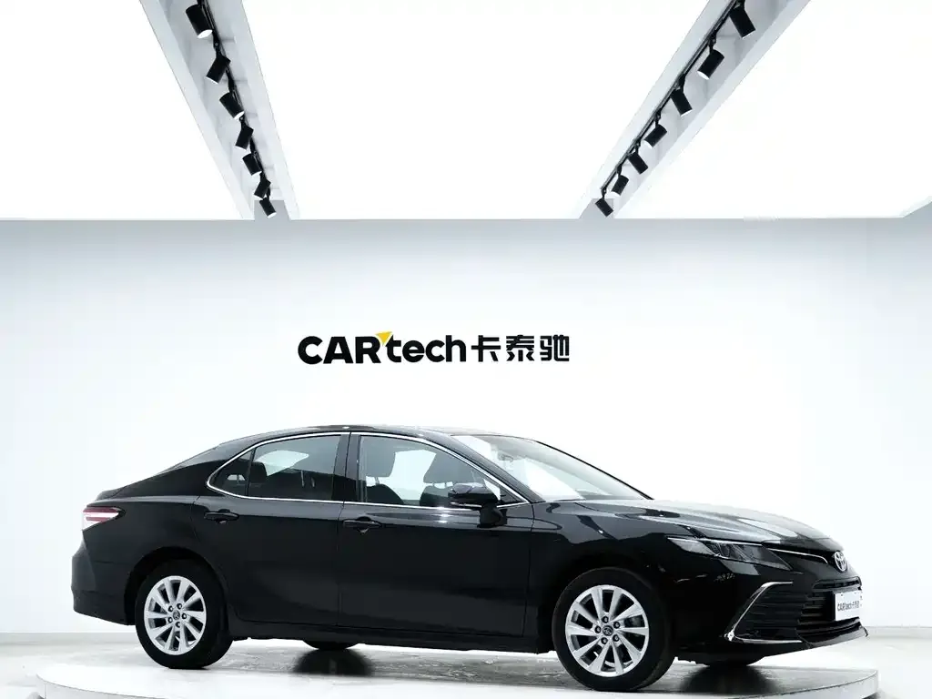 Toyota Camry 2023 из CN, фото 5