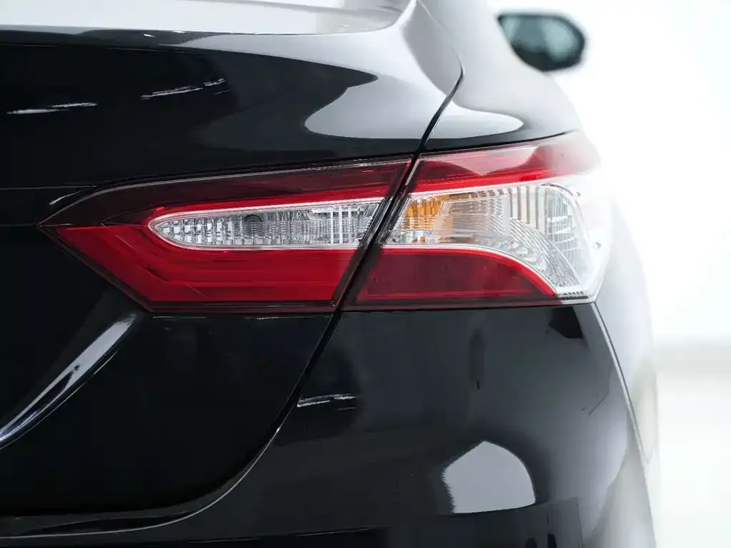 Toyota Camry 2023 из CN, фото 9
