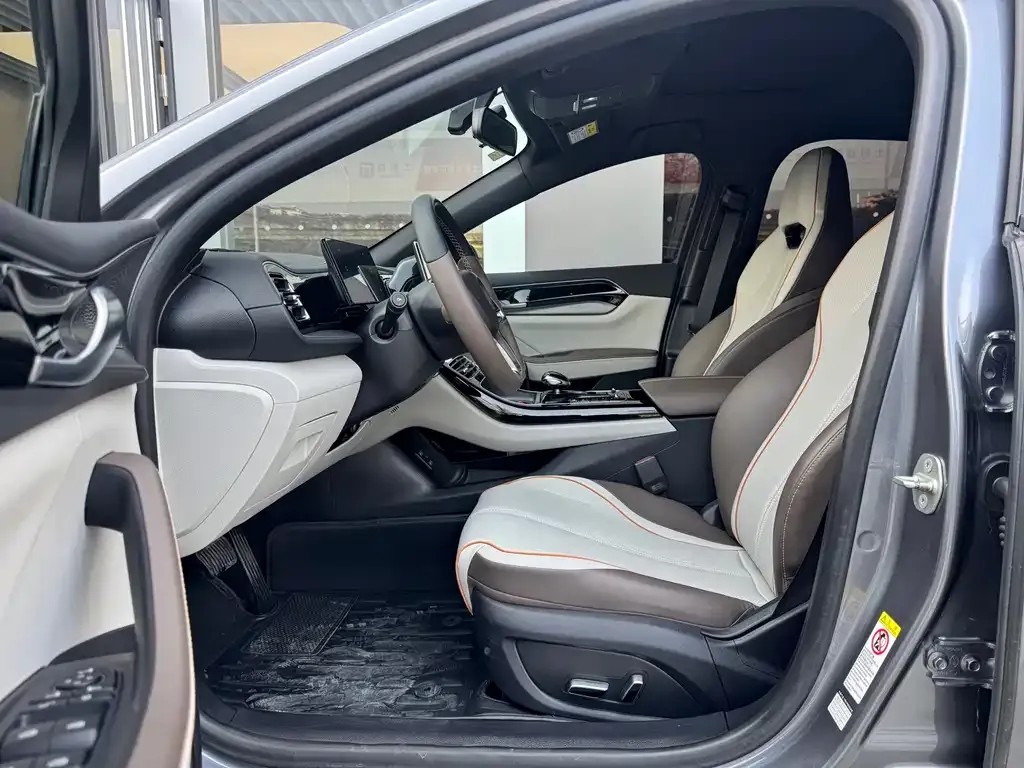 BYD Qin PLUS 2023 из CN, фото 9
