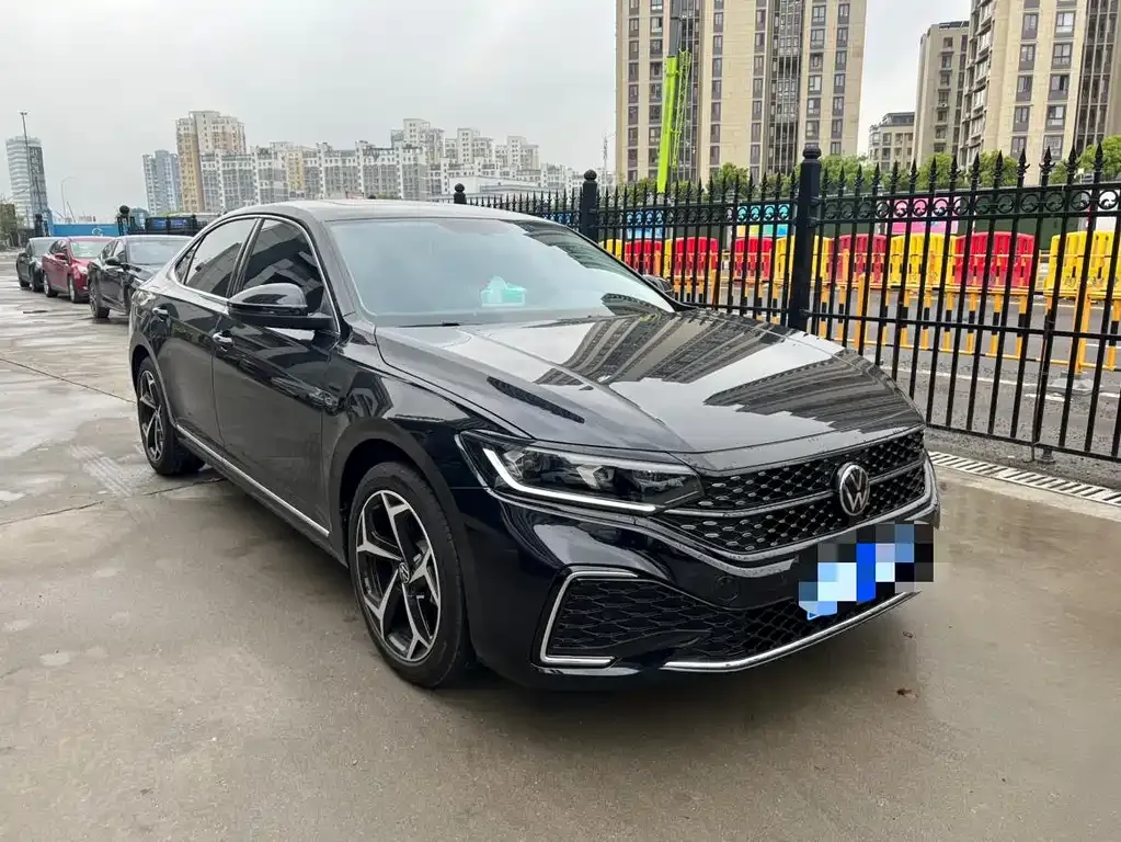 Volkswagen Passat 2023 из CN, фото 6