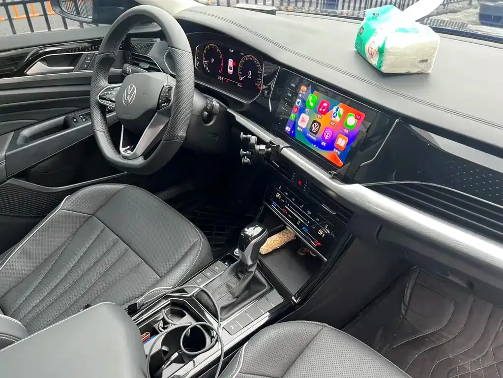 Volkswagen Passat 2023 из CN, фото 4