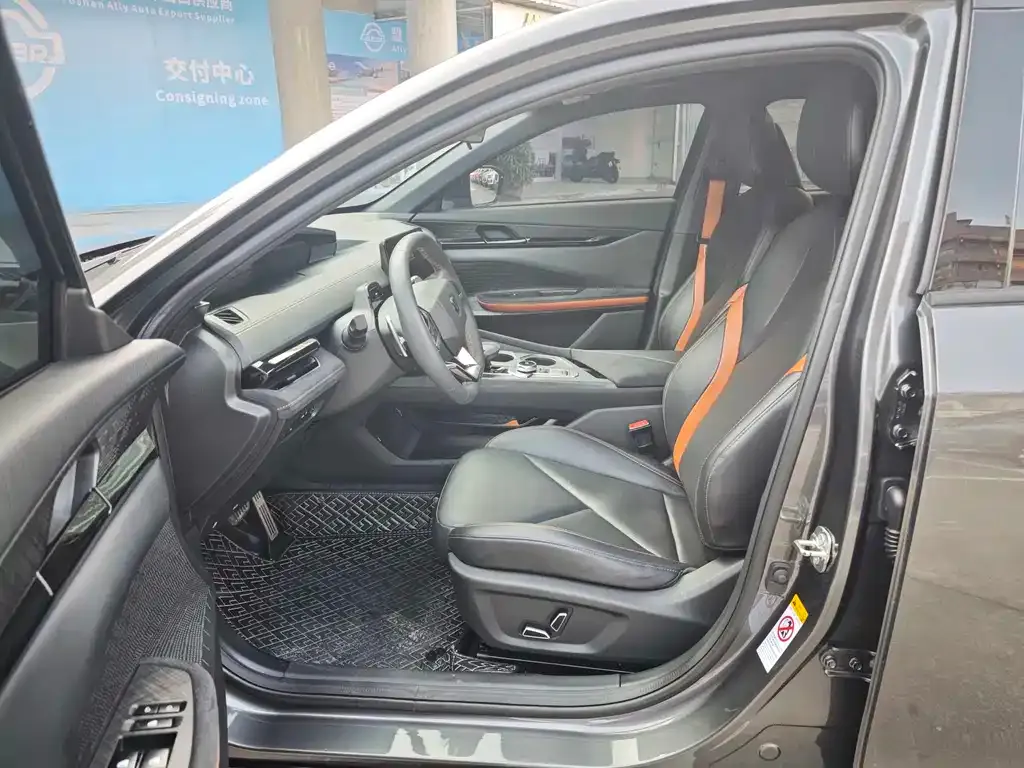 Changan UNI-V 2023 из CN, фото 8