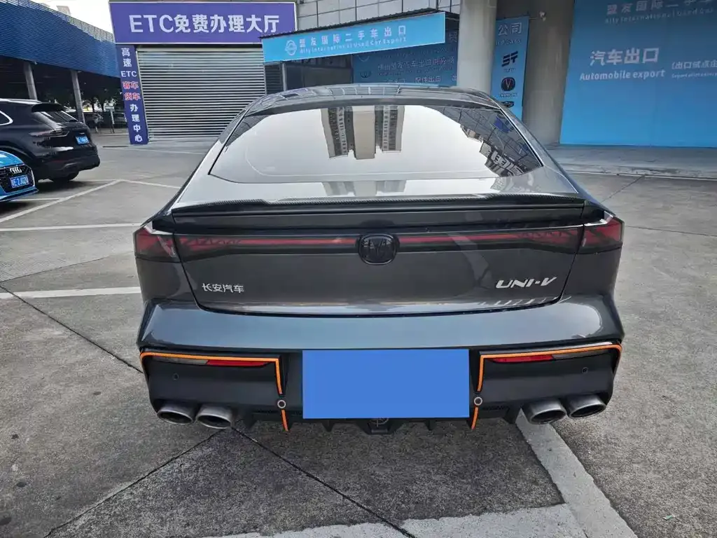Changan UNI-V 2023 из CN, фото 5