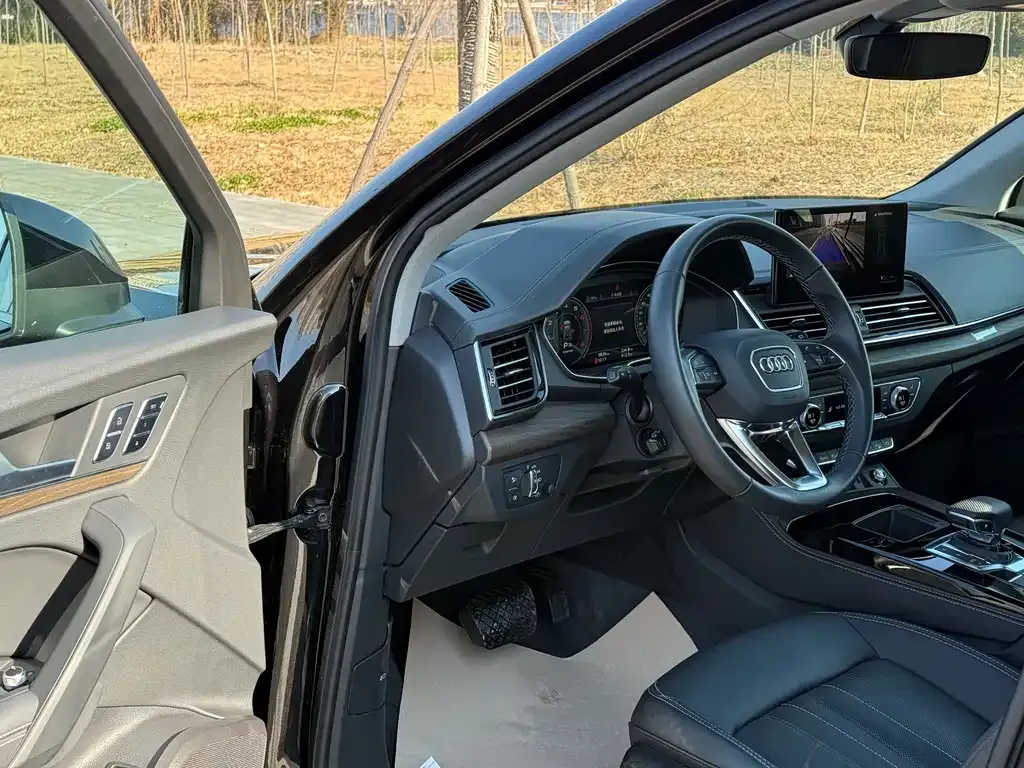 Audi Q5L 2024 из CN, фото 5