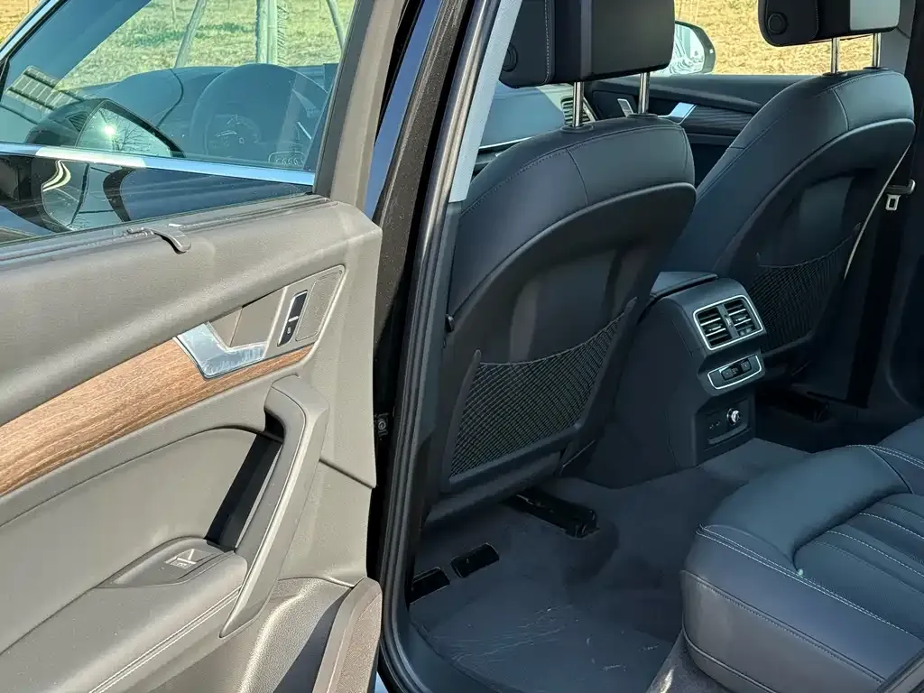 Audi Q5L 2024 из CN, фото 7