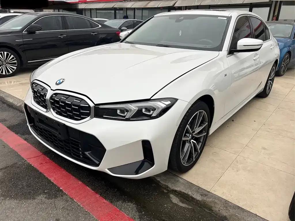 BMW 3 Series 2023 из CN, фото 1