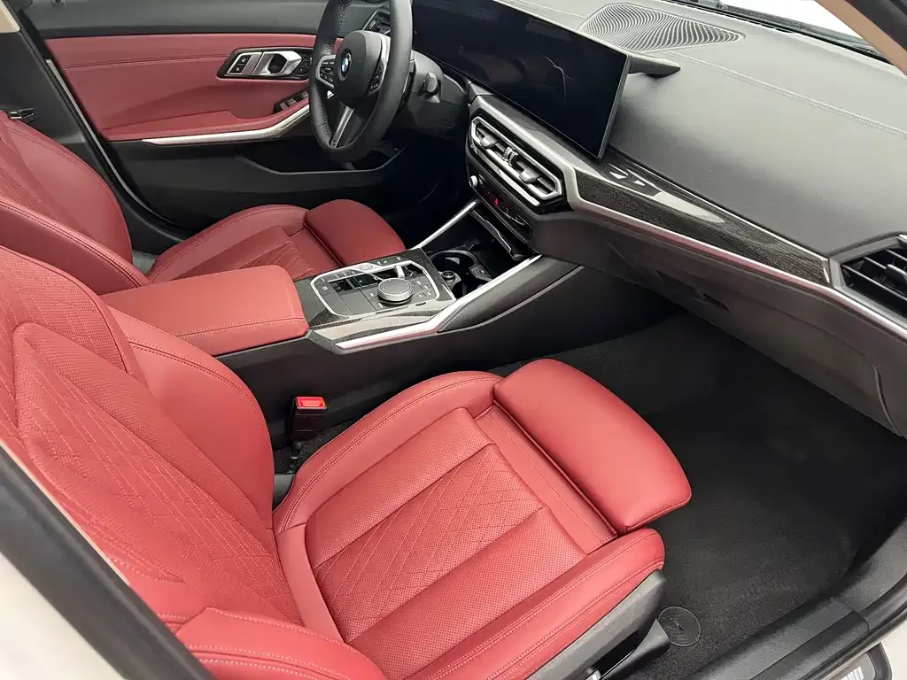 BMW 3 Series 2023 из CN, фото 9