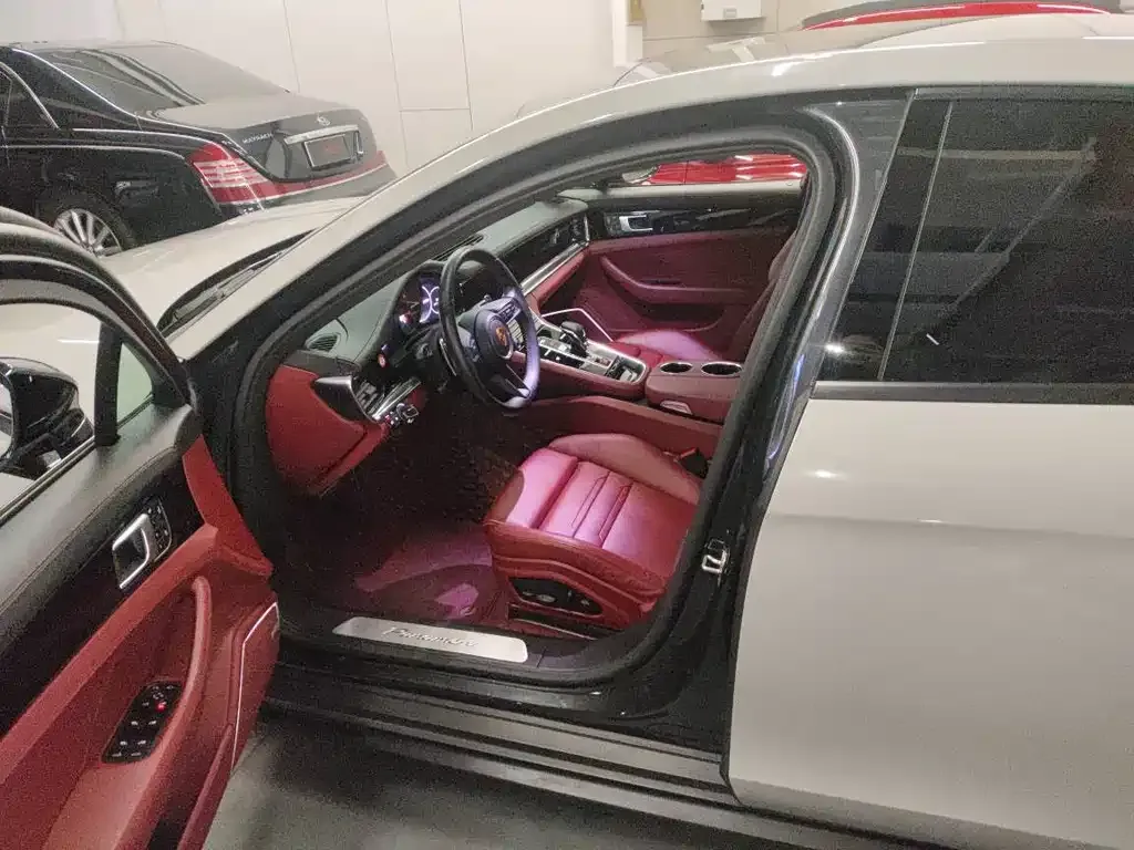 Porsche Panamera 2022 из CN, фото 3