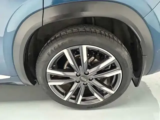 Geely Xingyue L 2022 из CN, фото 3