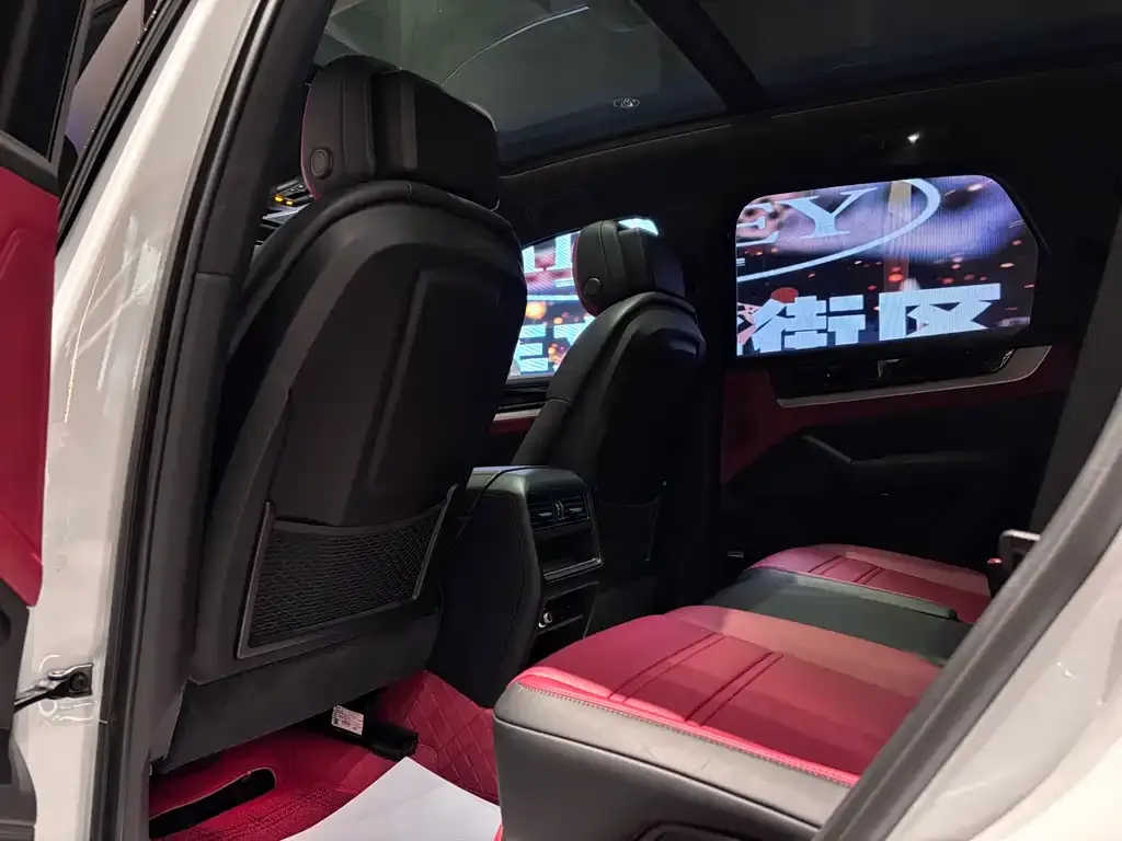 Porsche Cayenne 2024 из CN, фото 10