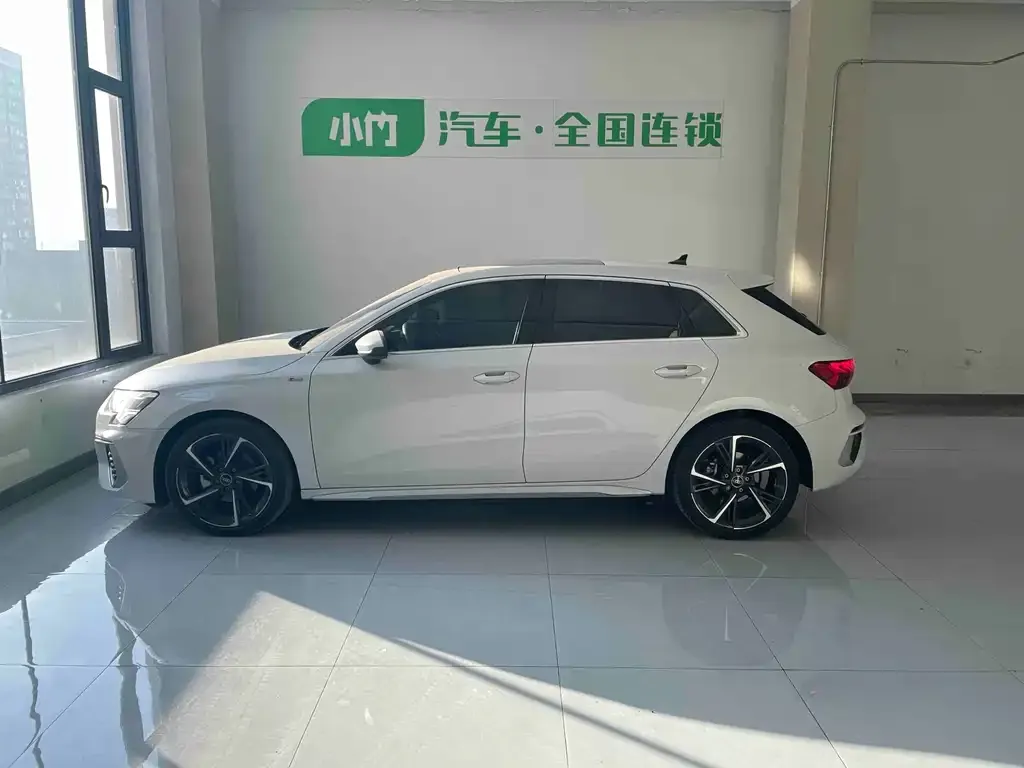 Audi A3 2023 из CN, фото 4