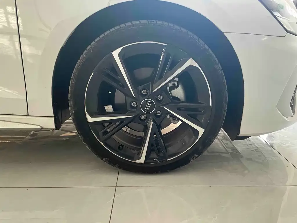 Audi A3 2023 из CN, фото 10
