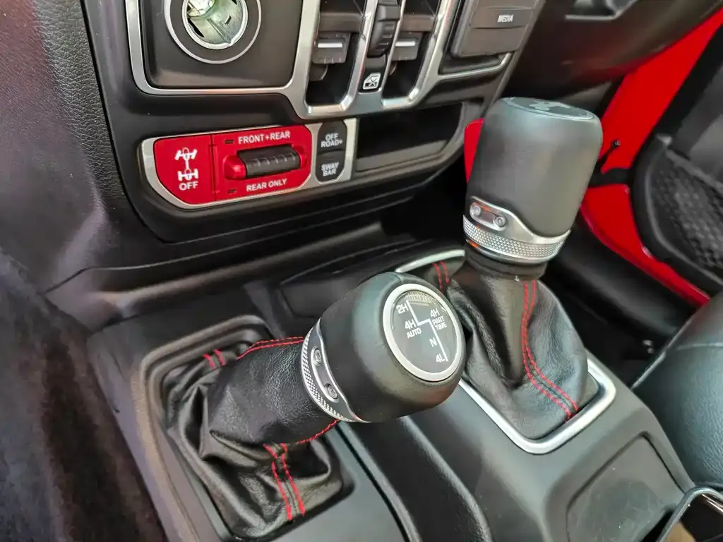 Jeep Wrangler 2022 из CN, фото 5