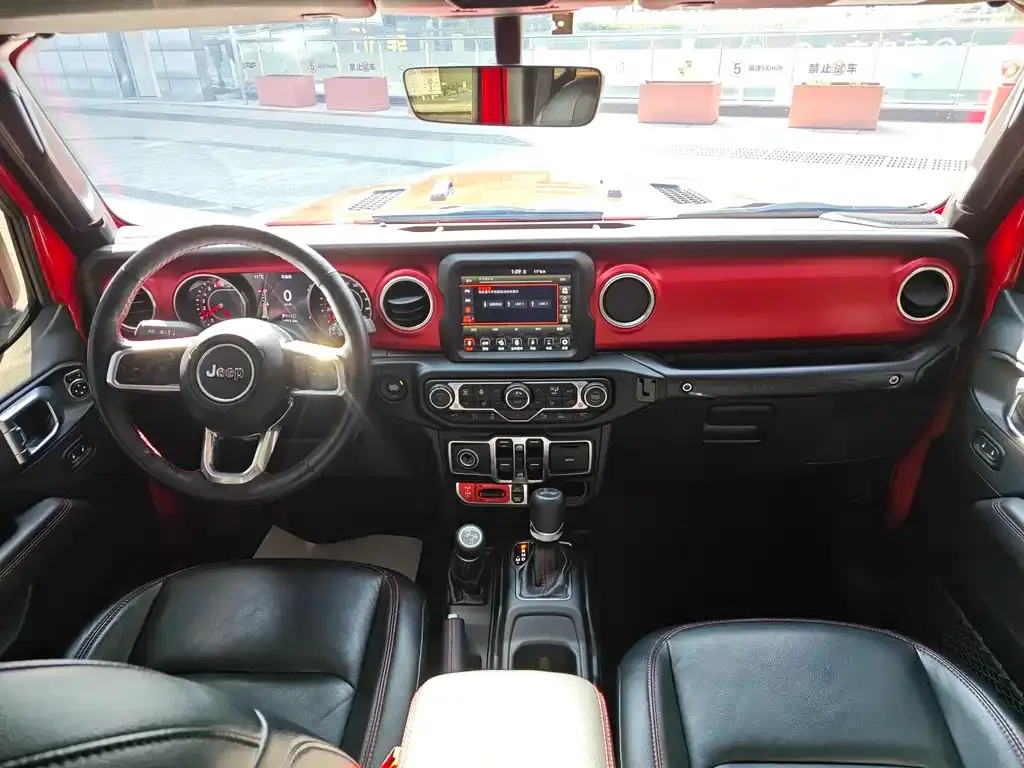 Jeep Wrangler 2022 из CN, фото 2