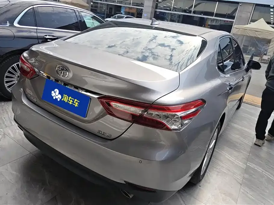 Toyota Camry 2022 из CN, фото 4